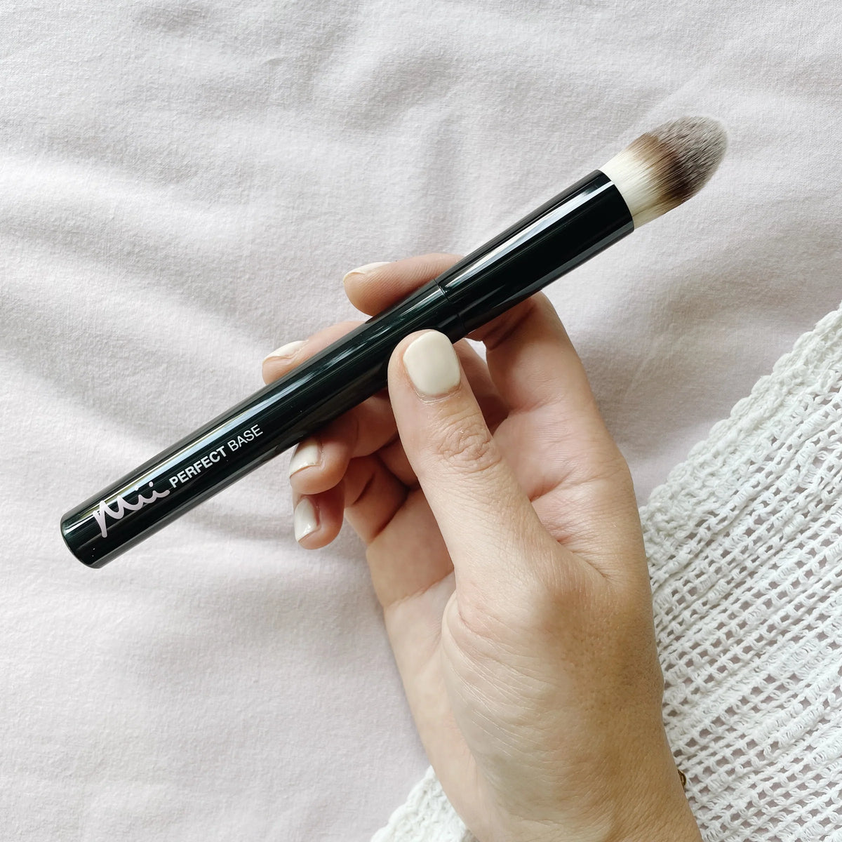 Liquid Perfection Base Brush